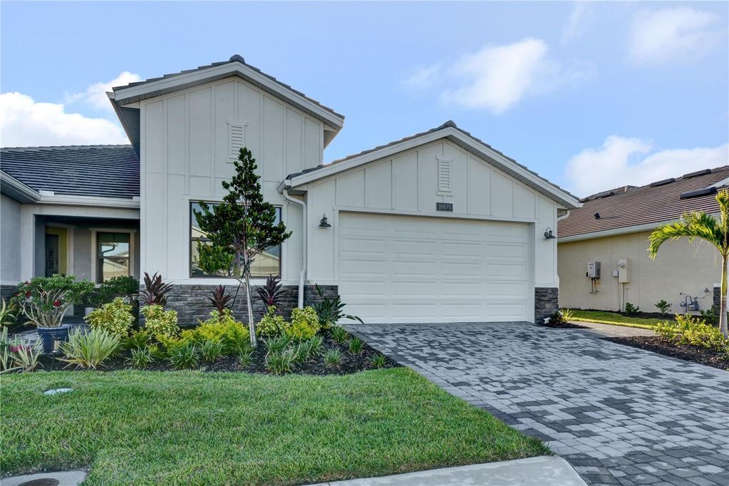 Photo of 18875 Dayspring Place, Venice, FL 34293 (MLS # A4661377)