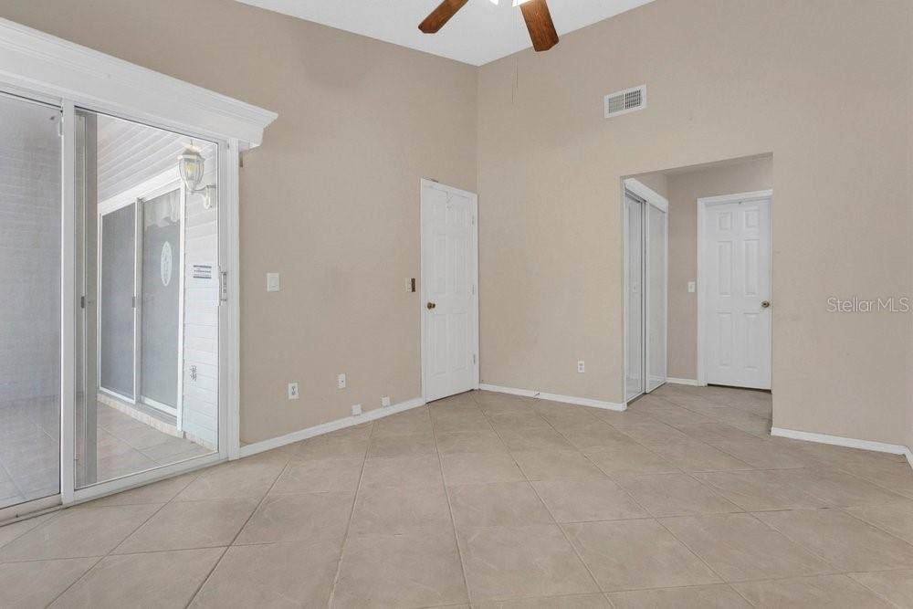 SOUTHERN VILLAS - Residential