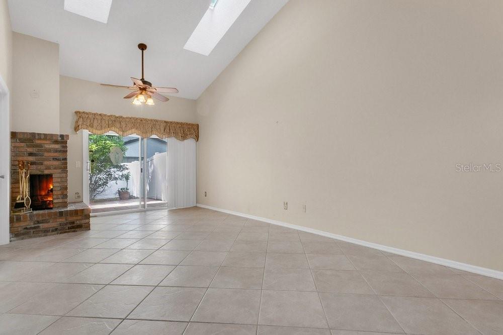 SOUTHERN VILLAS - Residential