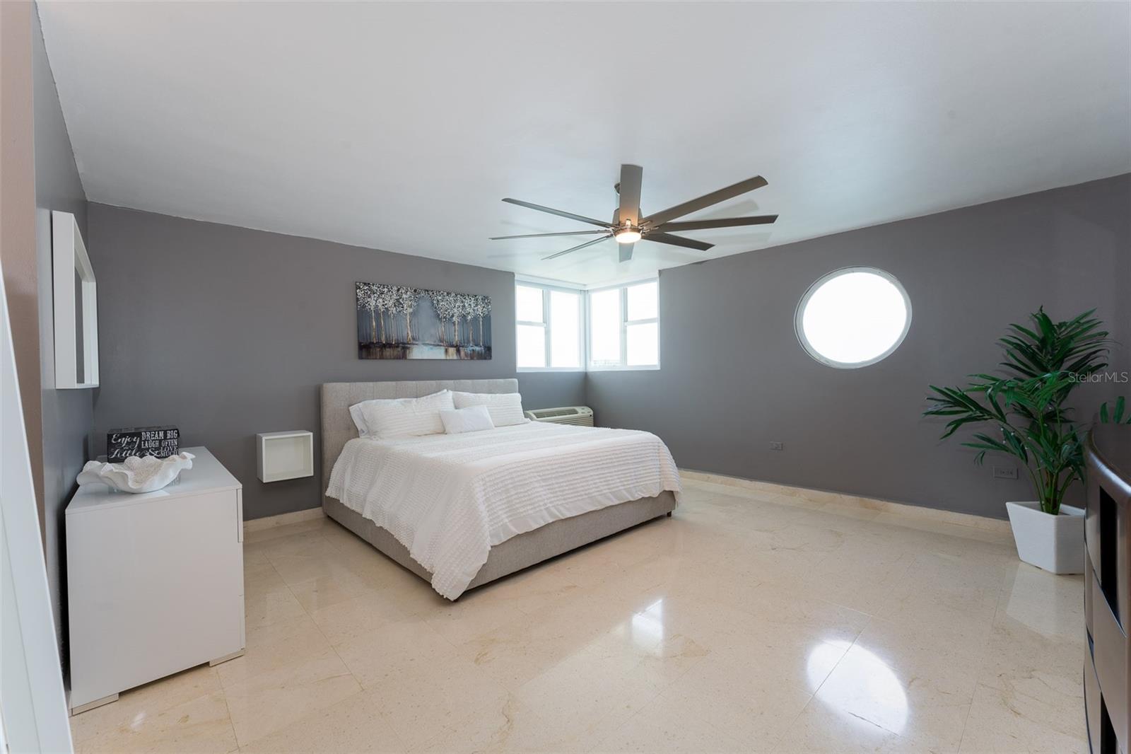 REGATTA - Residential