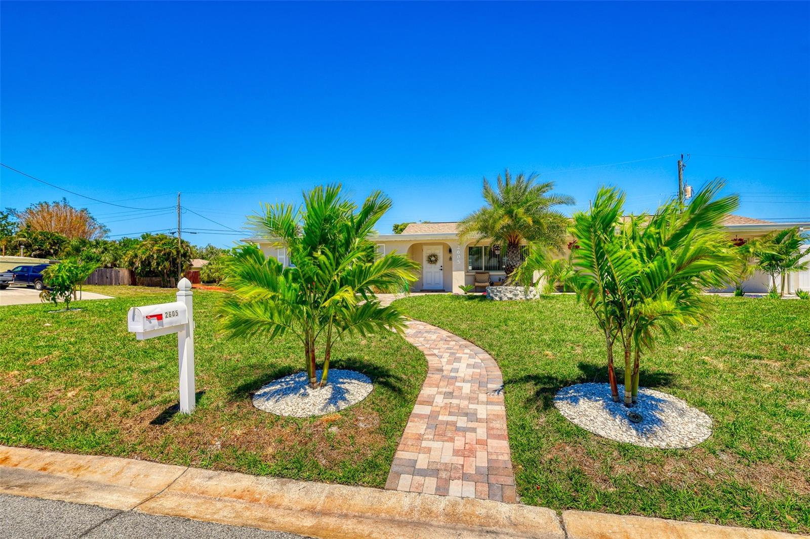 SOUTH GATE - Residential