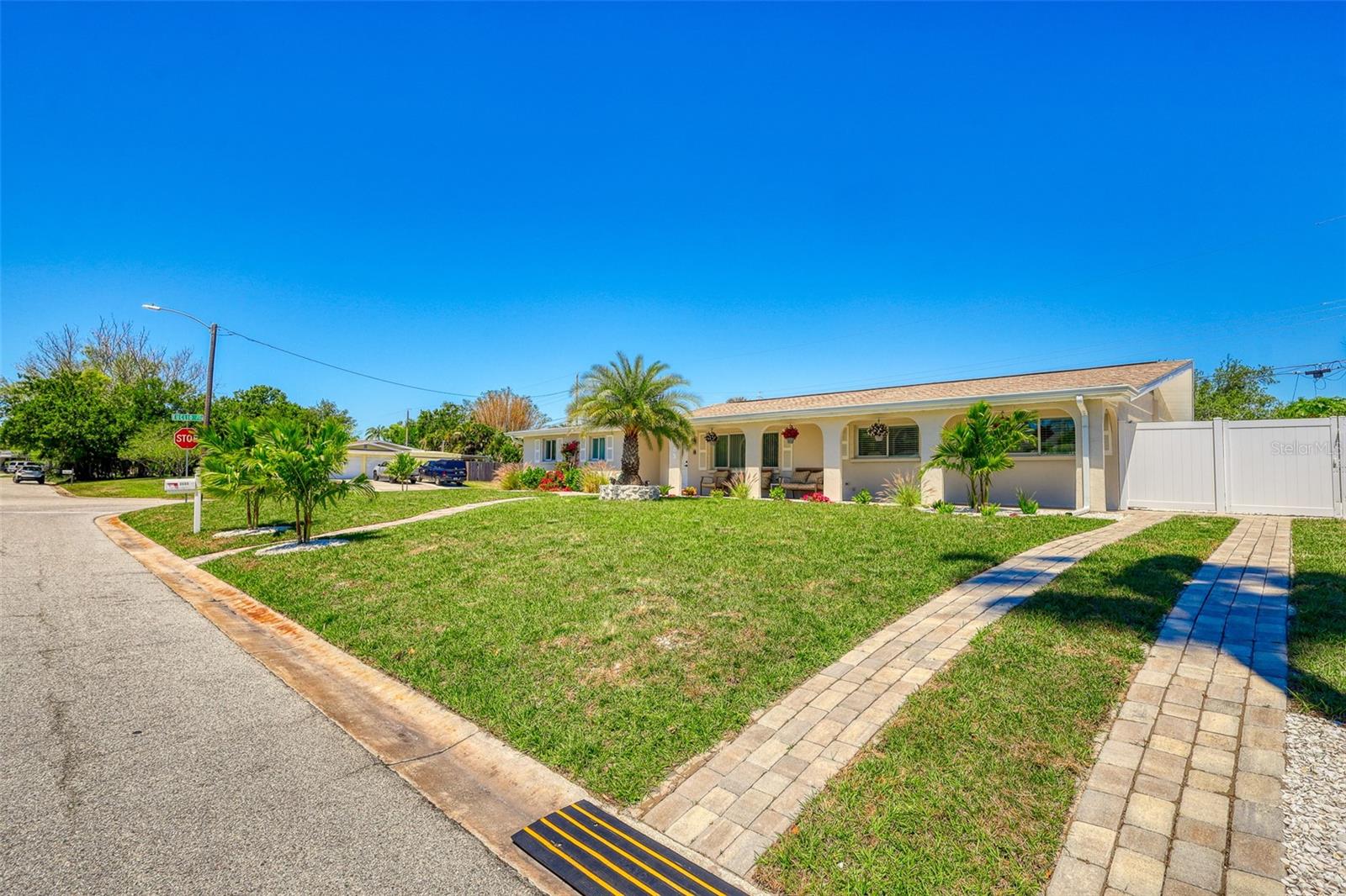 SOUTH GATE - Residential