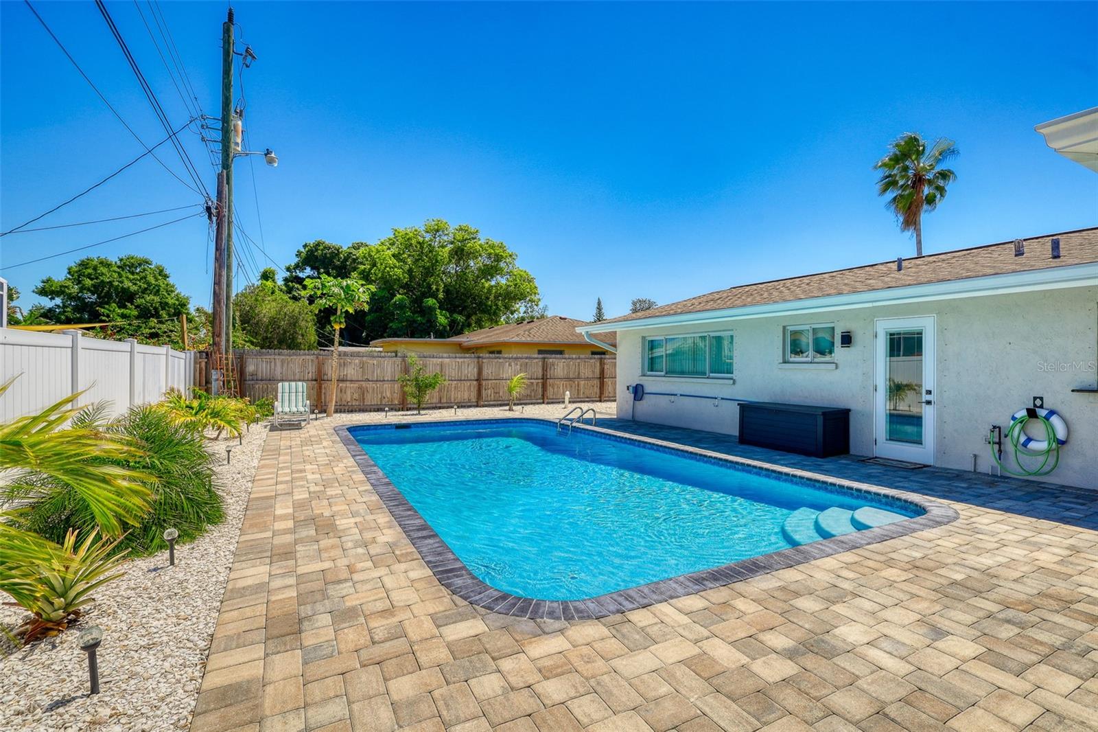 SOUTH GATE - Residential