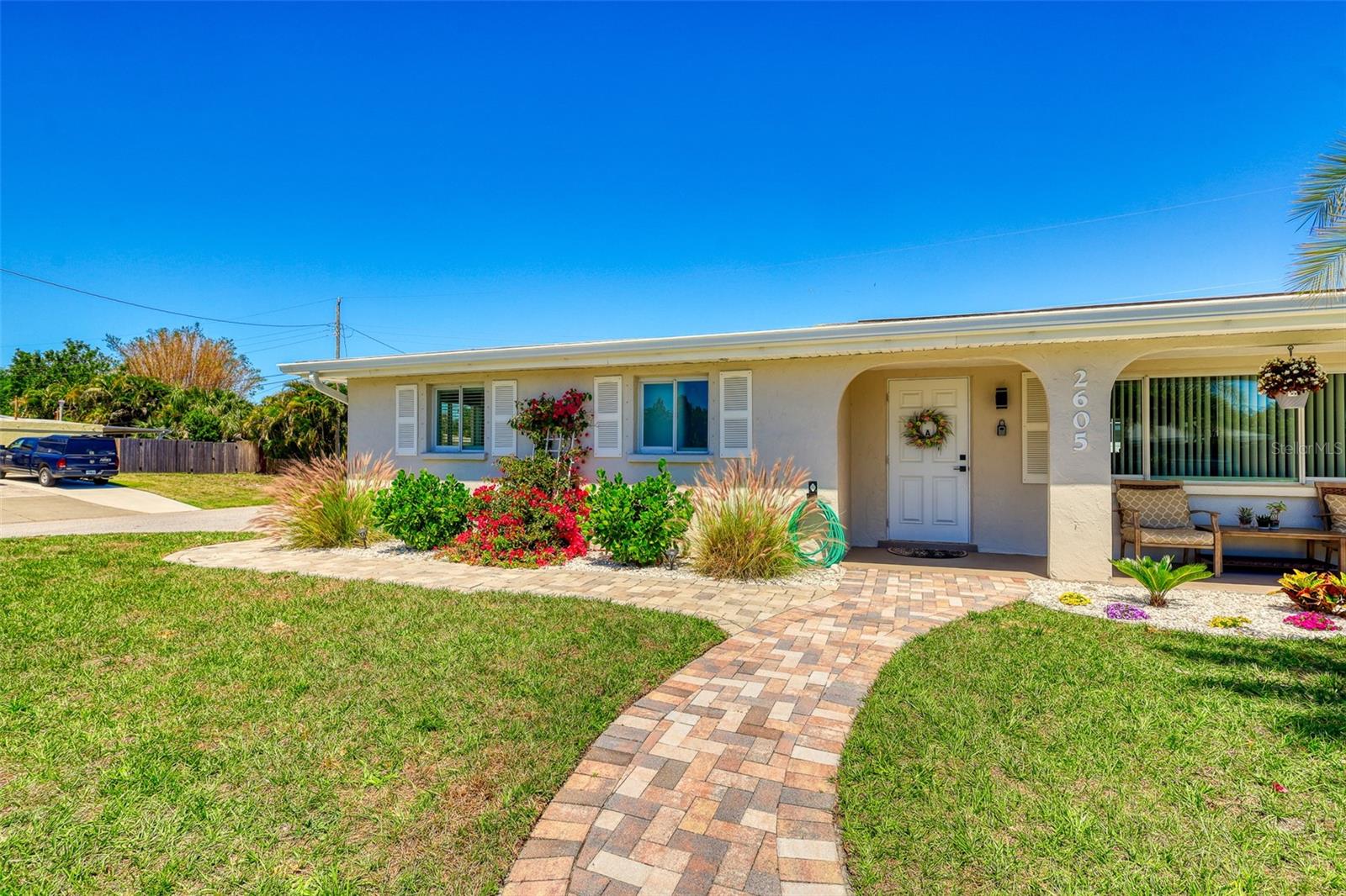 SOUTH GATE - Residential