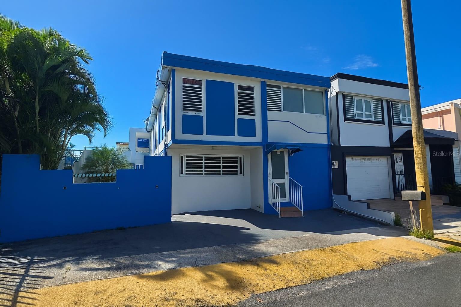 URB. VILLAS DE LEVITTOWN - Residential