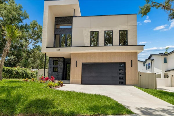 1305 HILTON PL, TAMPA, FL 33604 - Image 1237299d32fcb2ef369351b40f37d0ad/4112957159