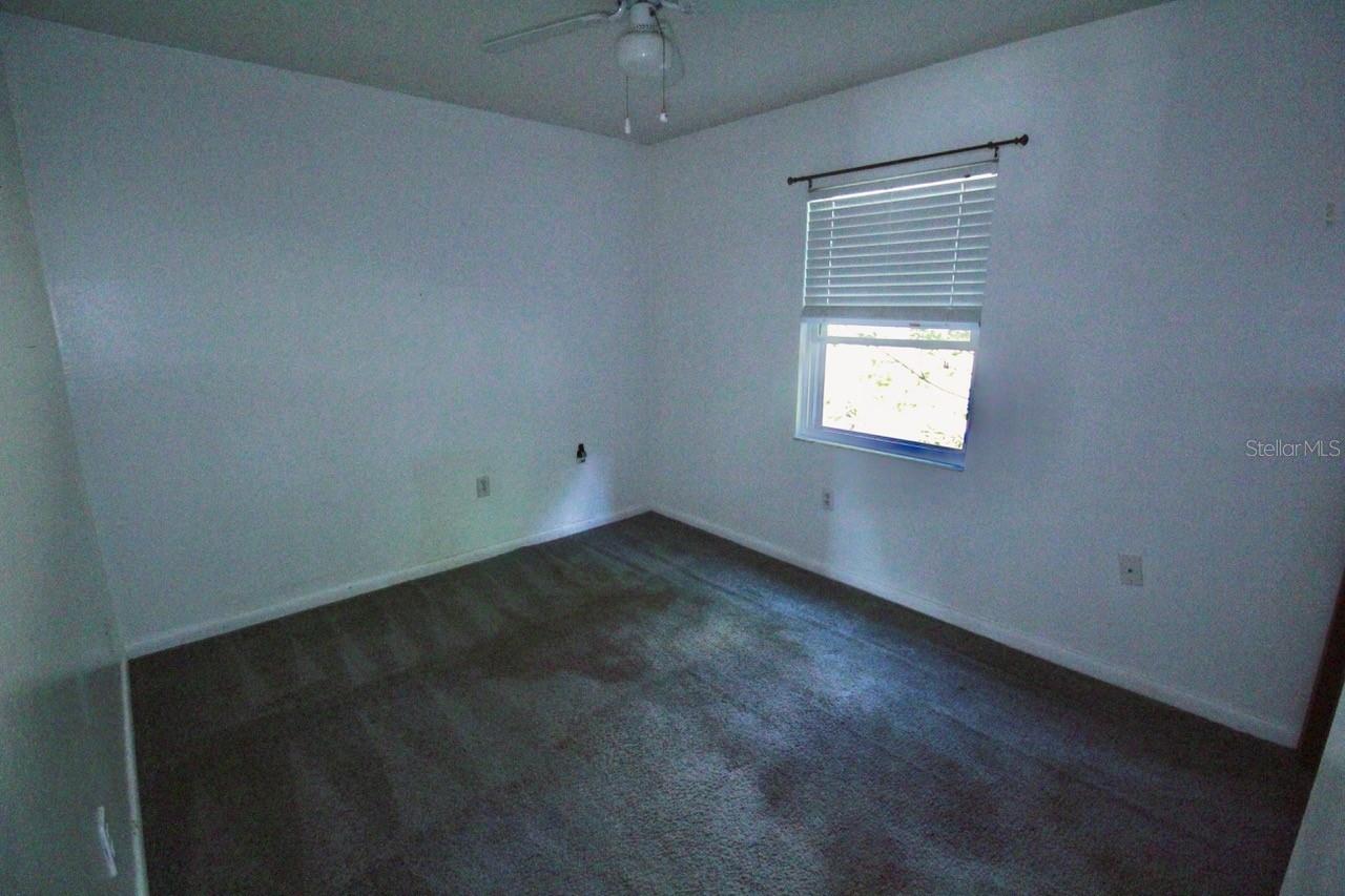 IMPERIAL LAKES - Residential