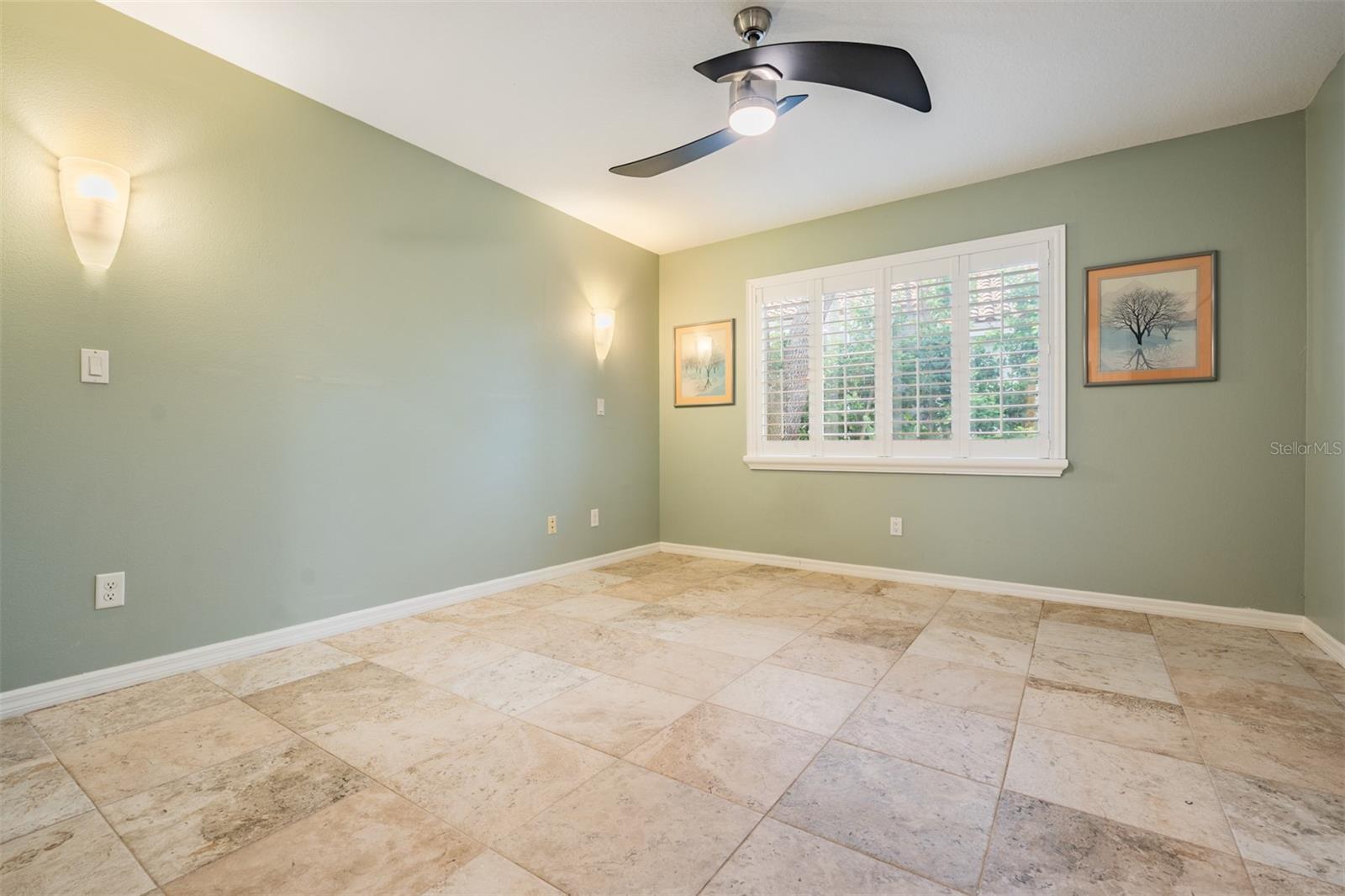 ABERDEEN UNIT ONE - Residential