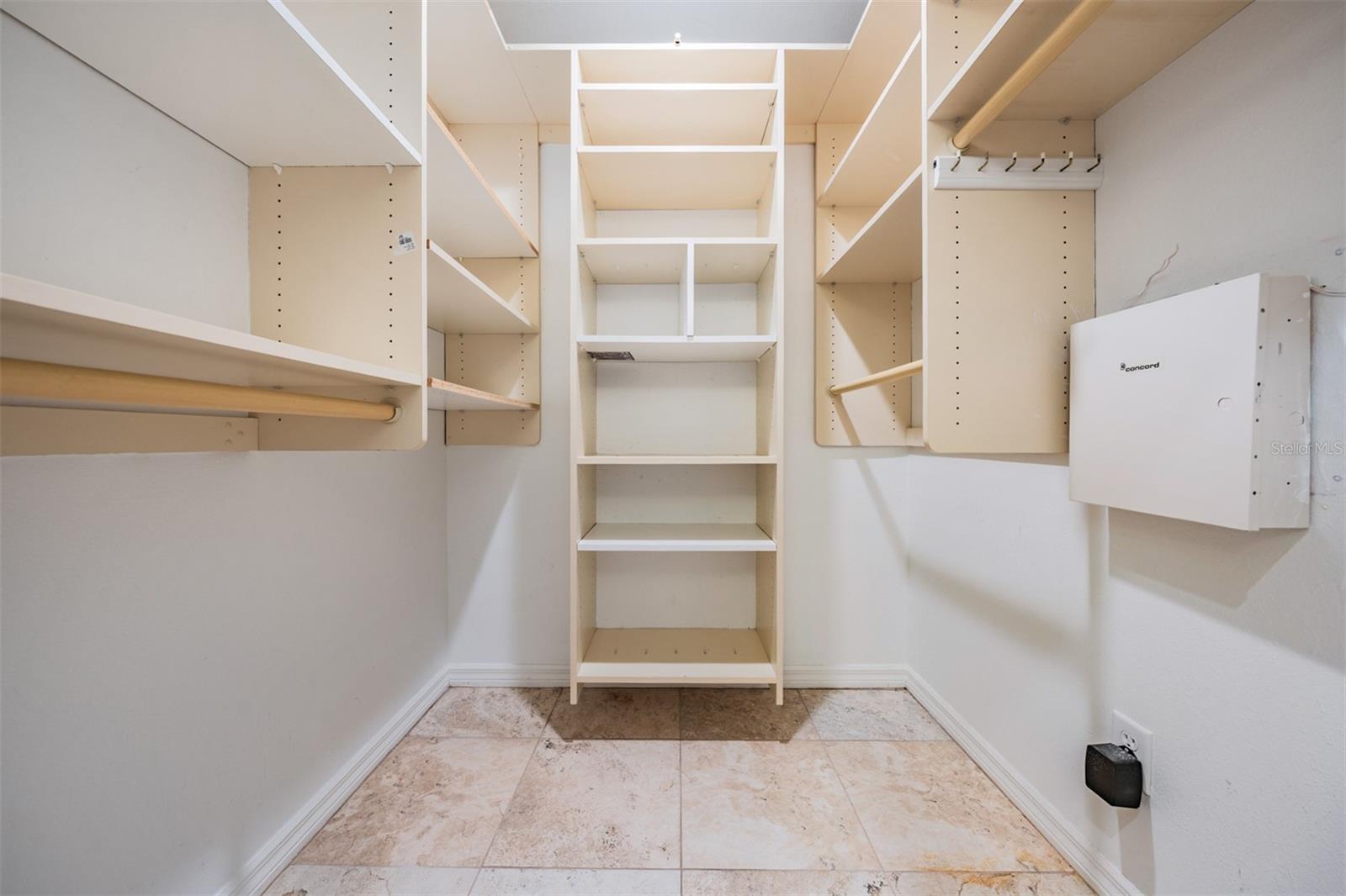 ABERDEEN UNIT ONE - Residential