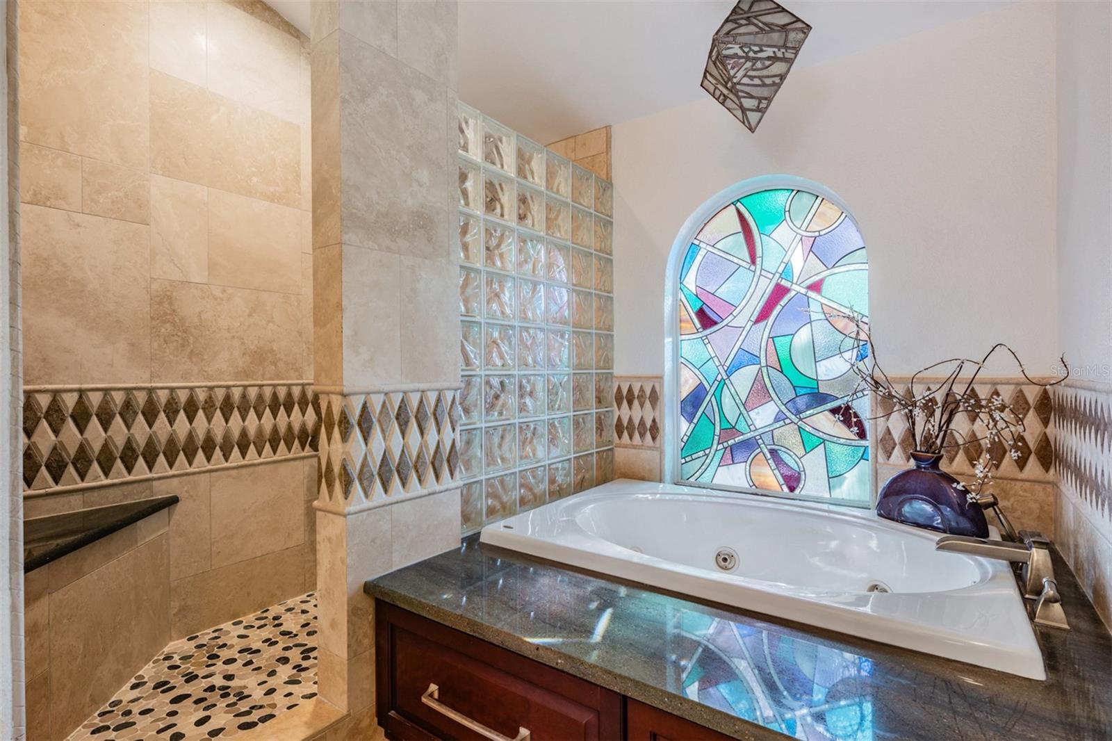 ABERDEEN UNIT ONE - Residential