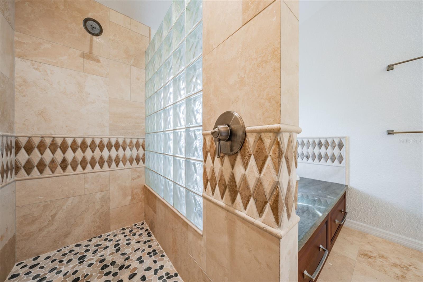 ABERDEEN UNIT ONE - Residential