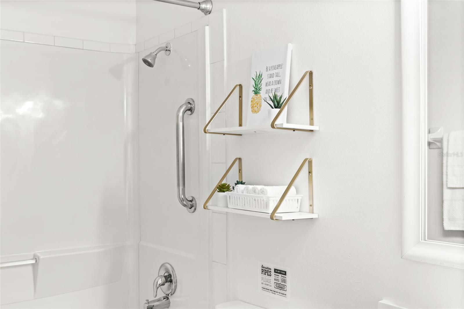 WOODSIDE VILLAGE CONDO - Residential