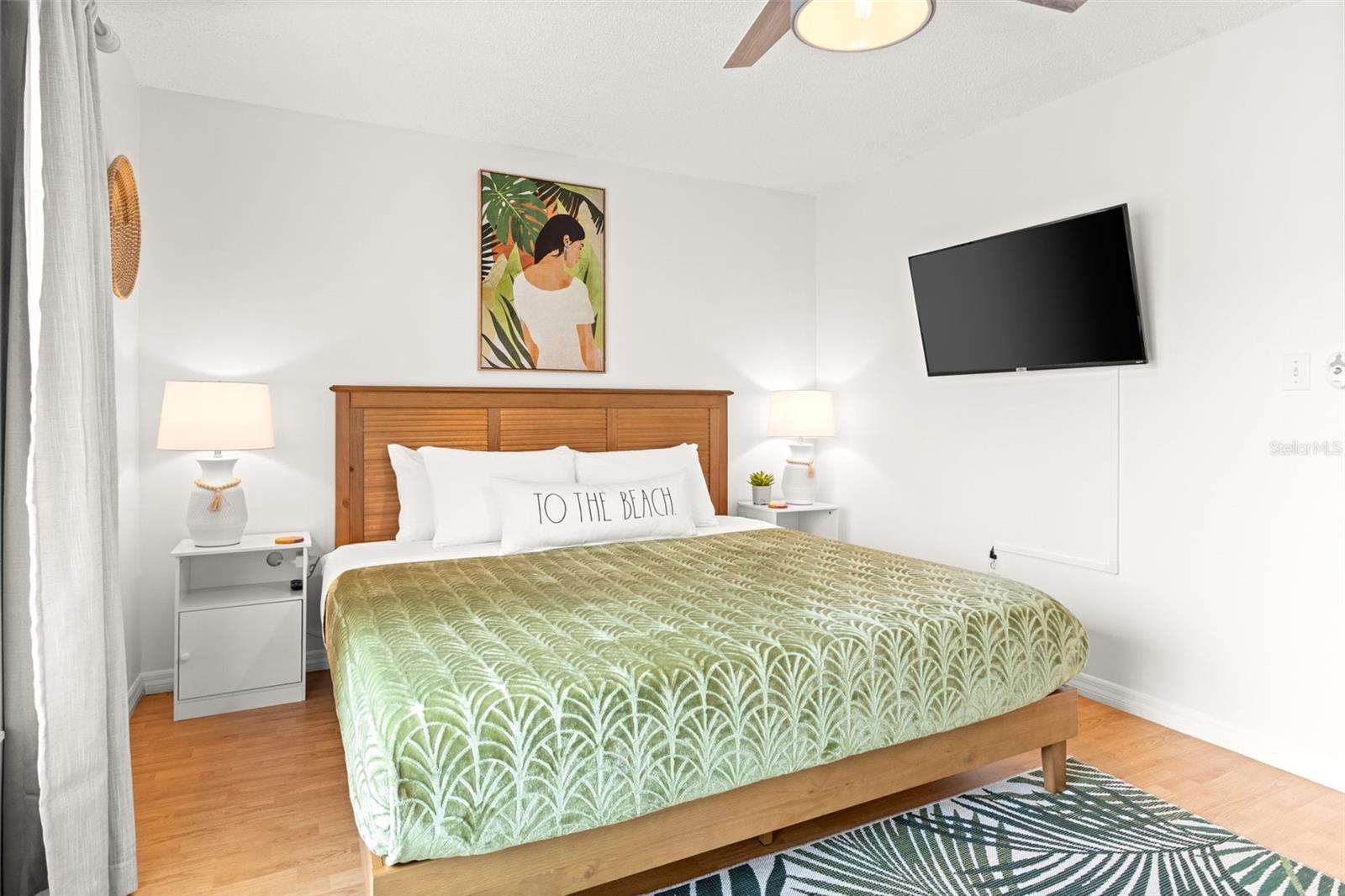 WOODSIDE VILLAGE CONDO - Residential