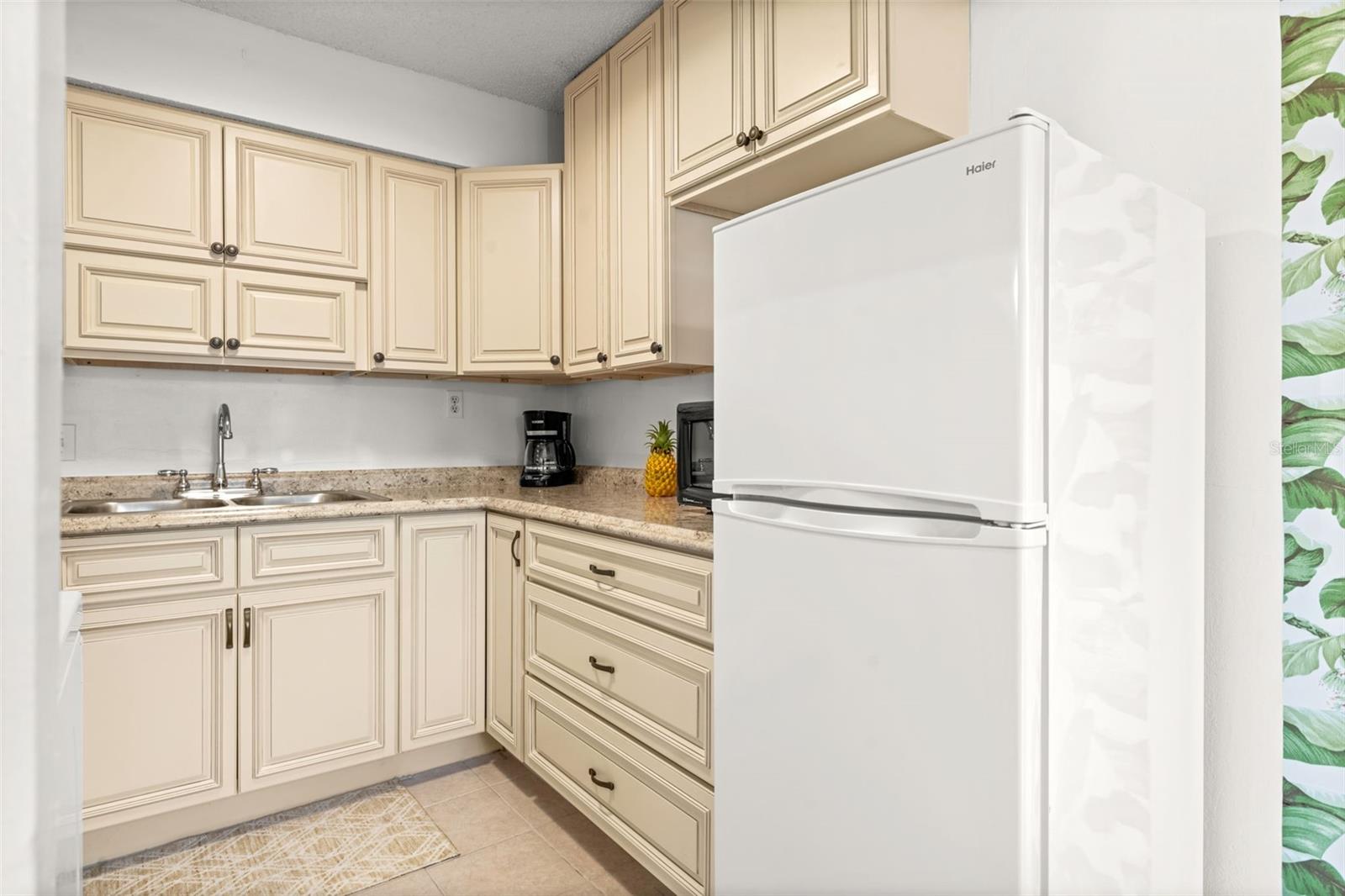 WOODSIDE VILLAGE CONDO - Residential