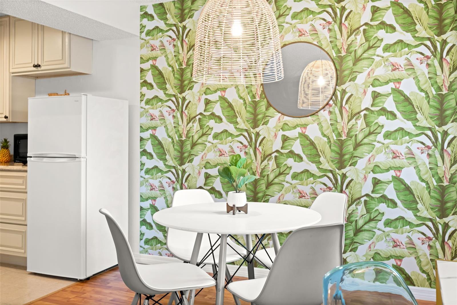 WOODSIDE VILLAGE CONDO - Residential