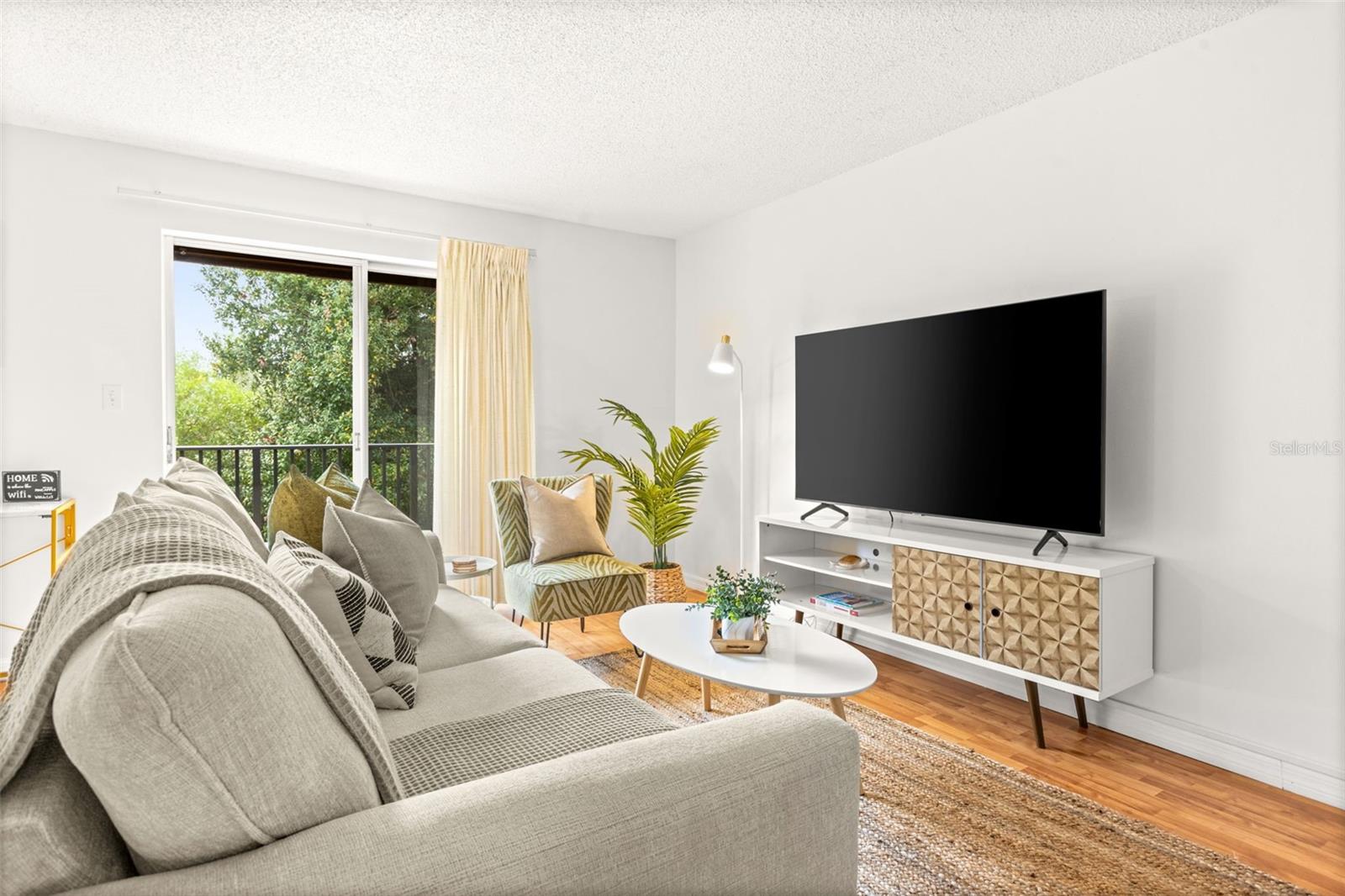 WOODSIDE VILLAGE CONDO - Residential