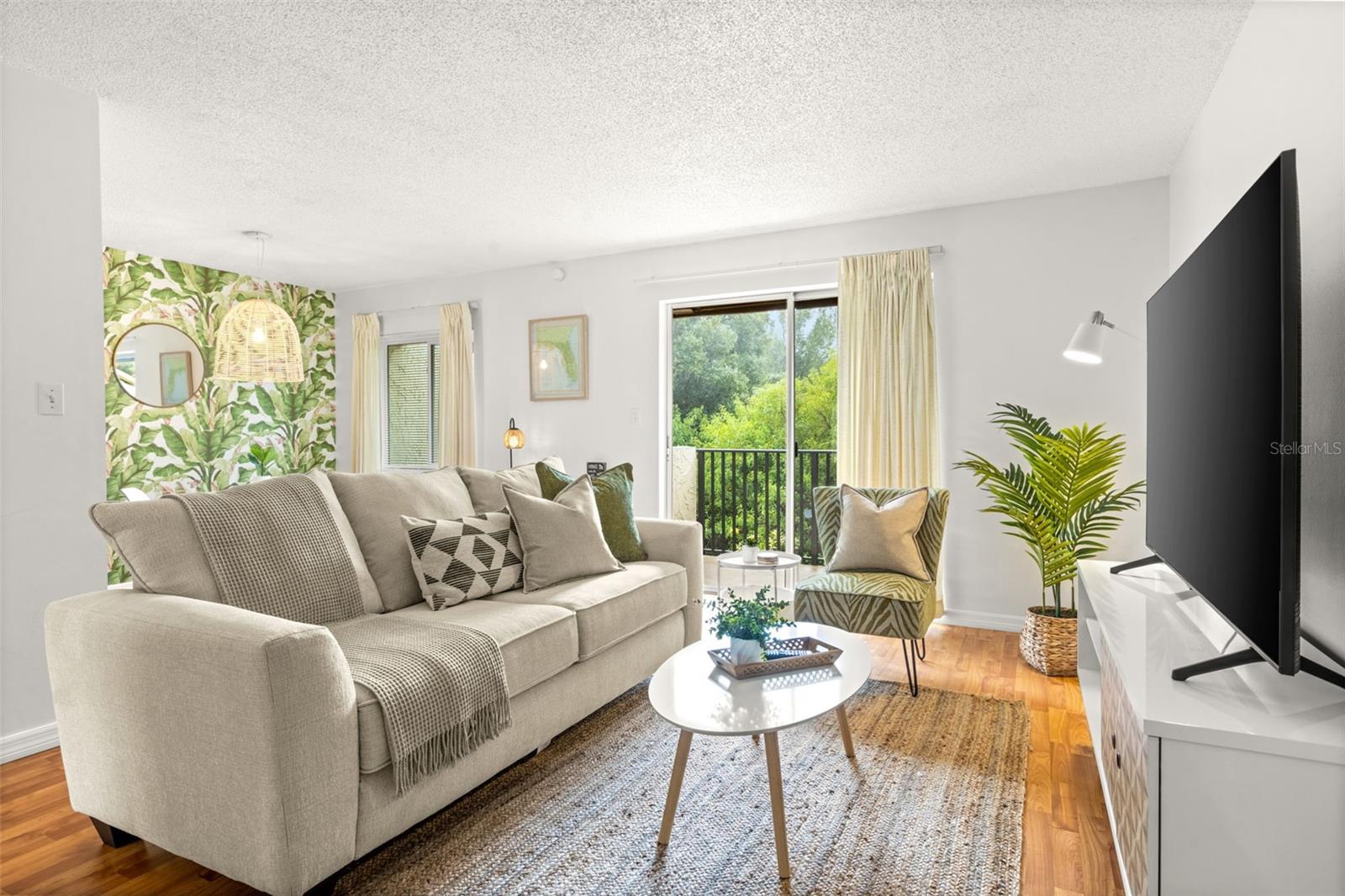 WOODSIDE VILLAGE CONDO - Residential