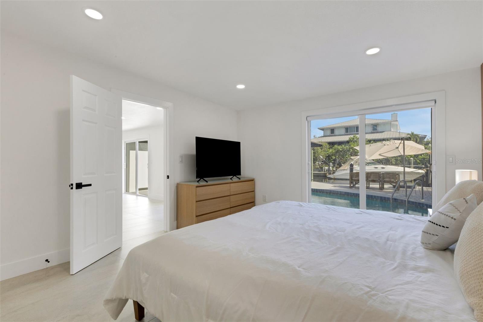 GULF & BAY ESTATES BLOCKS 1A, 1 & 2 - Residential