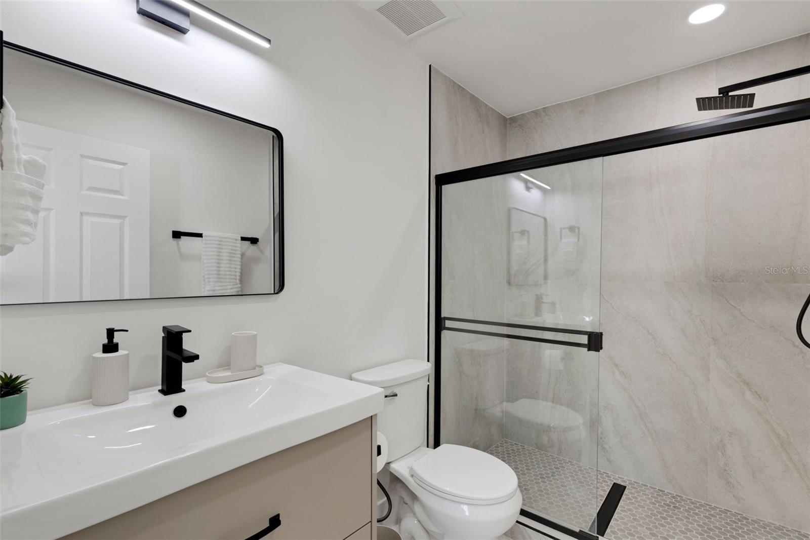 GULF & BAY ESTATES BLOCKS 1A, 1 & 2 - Residential