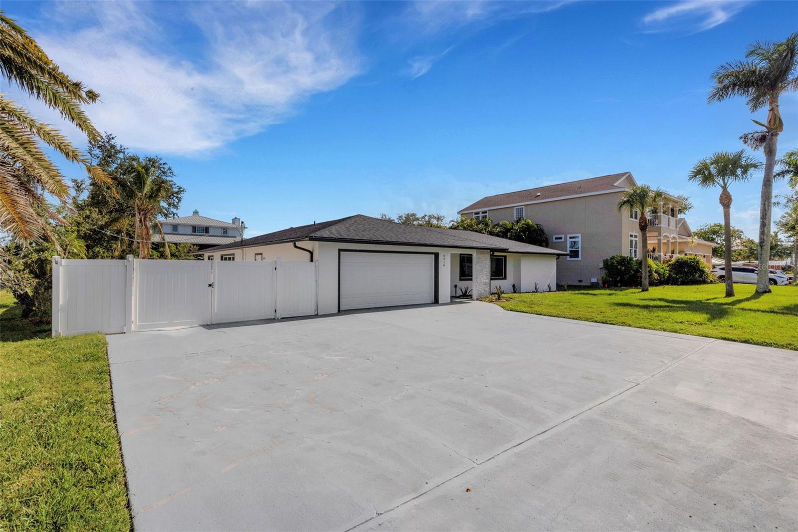 GULF & BAY ESTATES BLOCKS 1A, 1 & 2 - Residential