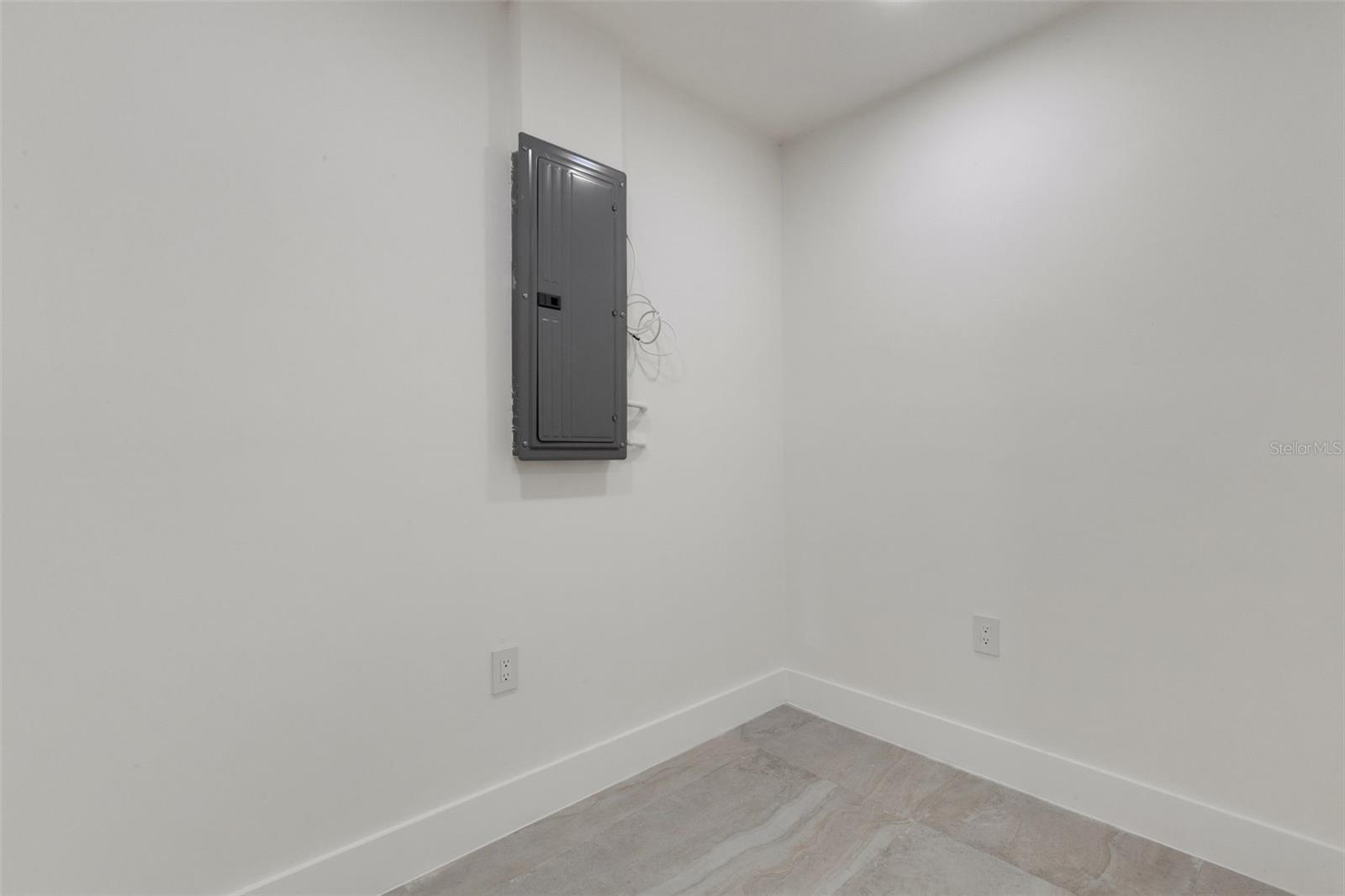 GULF & BAY ESTATES BLOCKS 1A, 1 & 2 - Residential