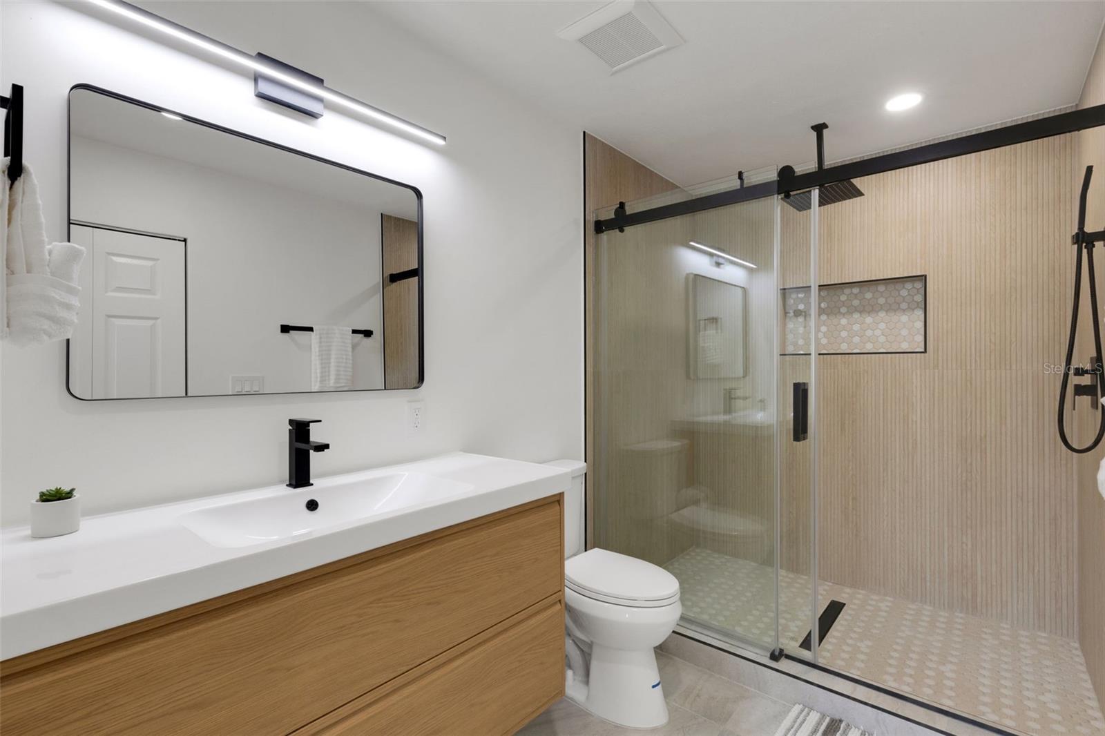 GULF & BAY ESTATES BLOCKS 1A, 1 & 2 - Residential