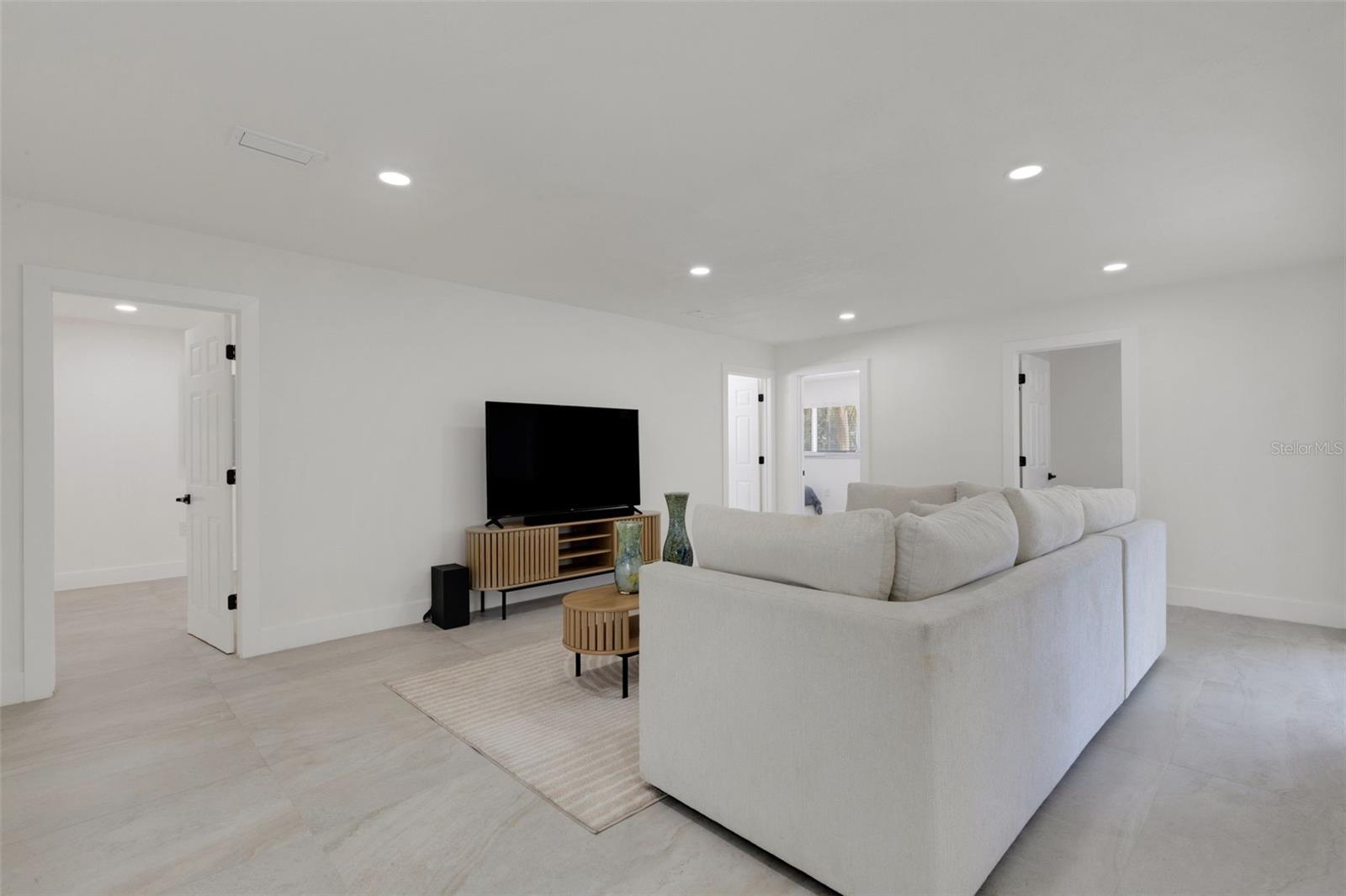 GULF & BAY ESTATES BLOCKS 1A, 1 & 2 - Residential