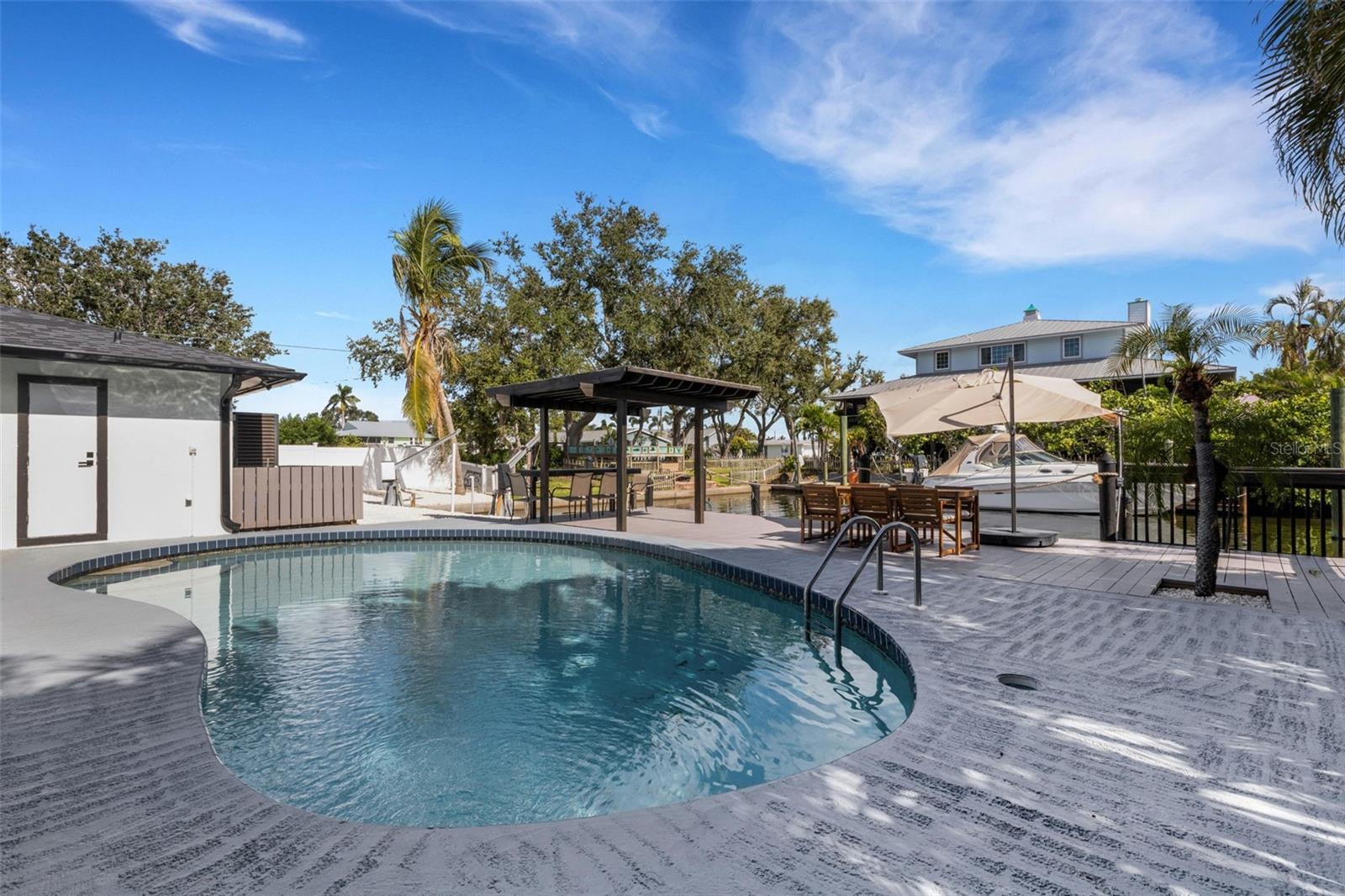 GULF & BAY ESTATES BLOCKS 1A, 1 & 2 - Residential