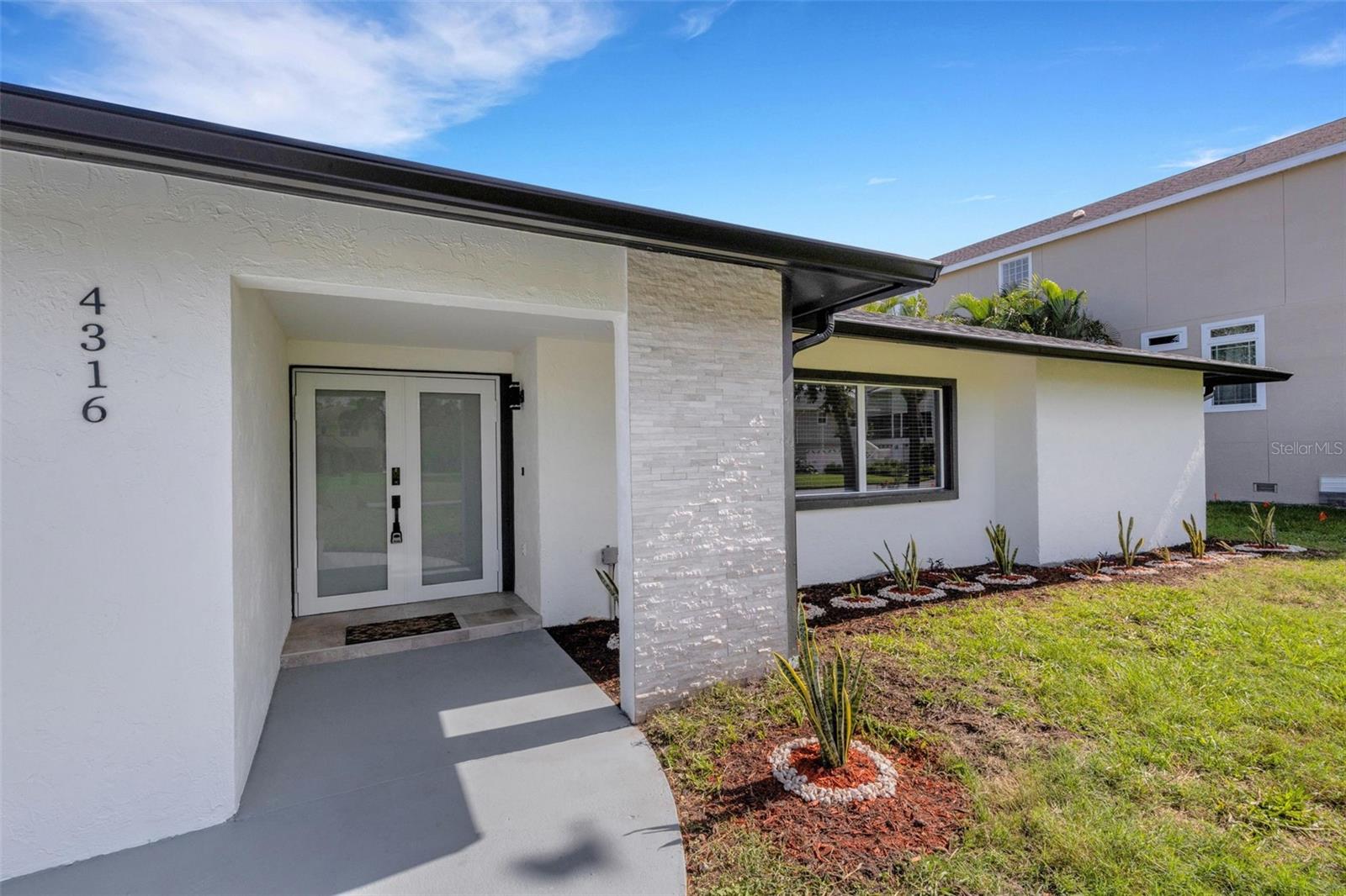GULF & BAY ESTATES BLOCKS 1A, 1 & 2 - Residential