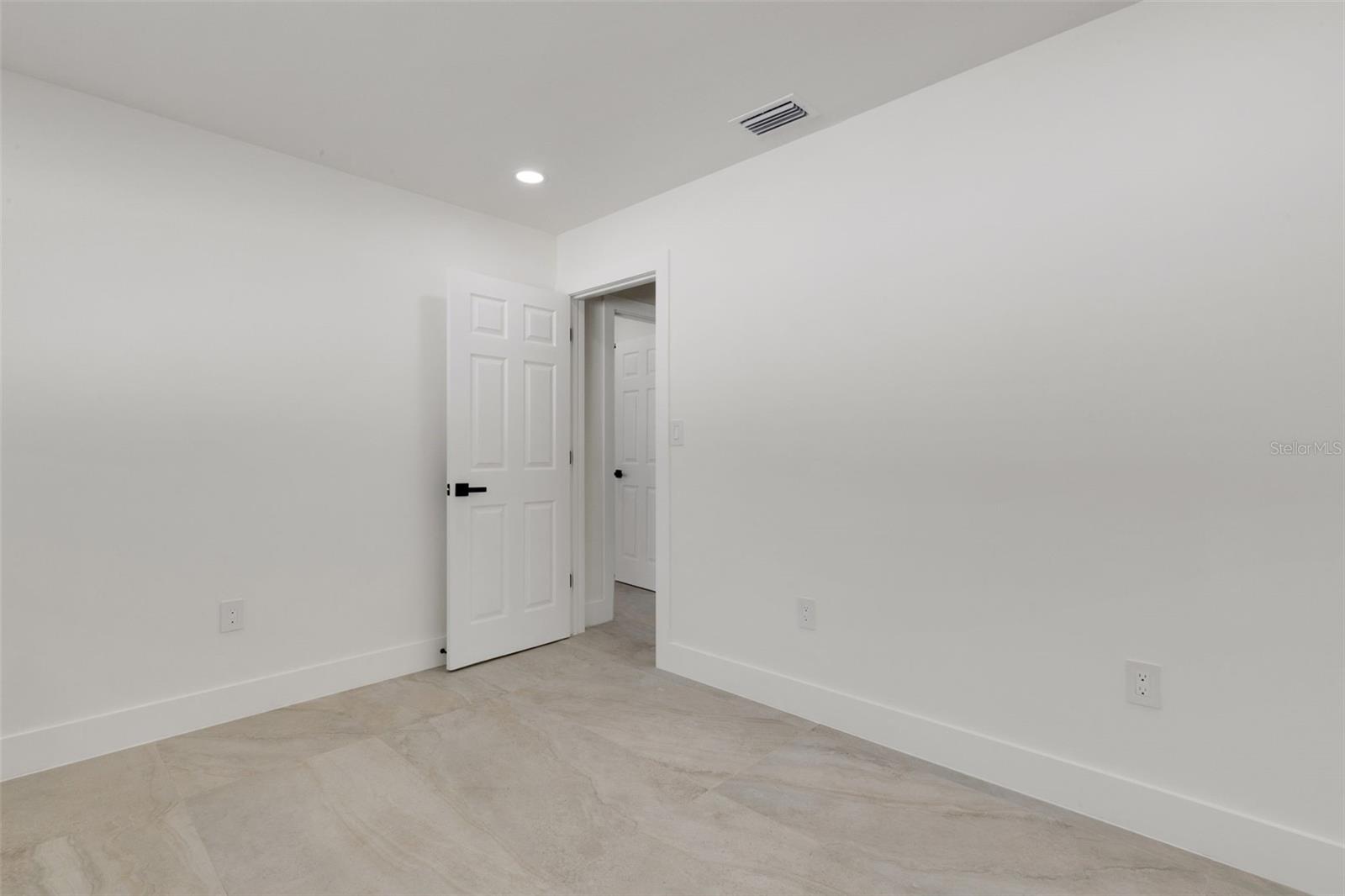 GULF & BAY ESTATES BLOCKS 1A, 1 & 2 - Residential