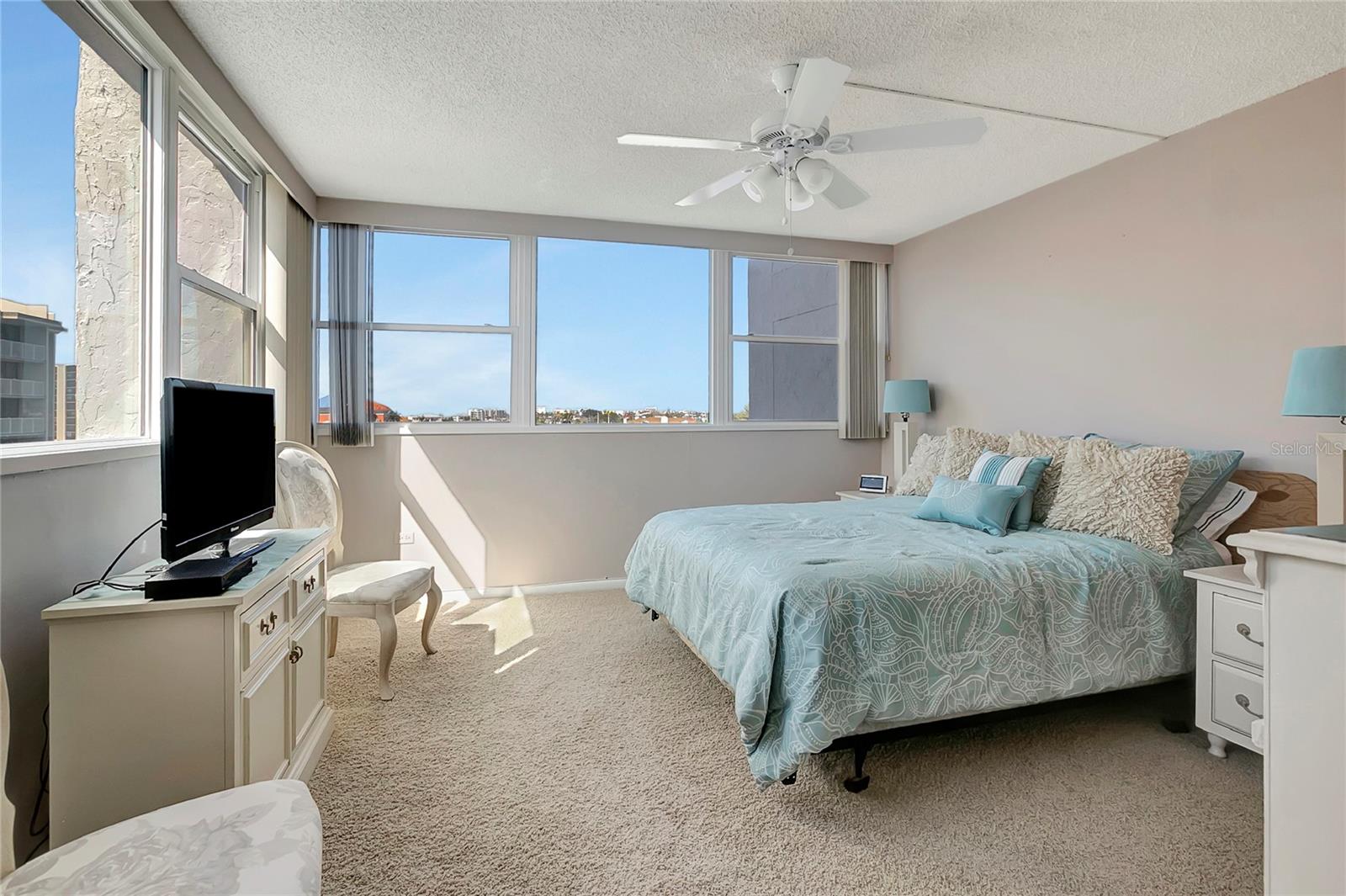 TREASURE ISLAND TENNIS & YACHT CLUB - Residential Lease