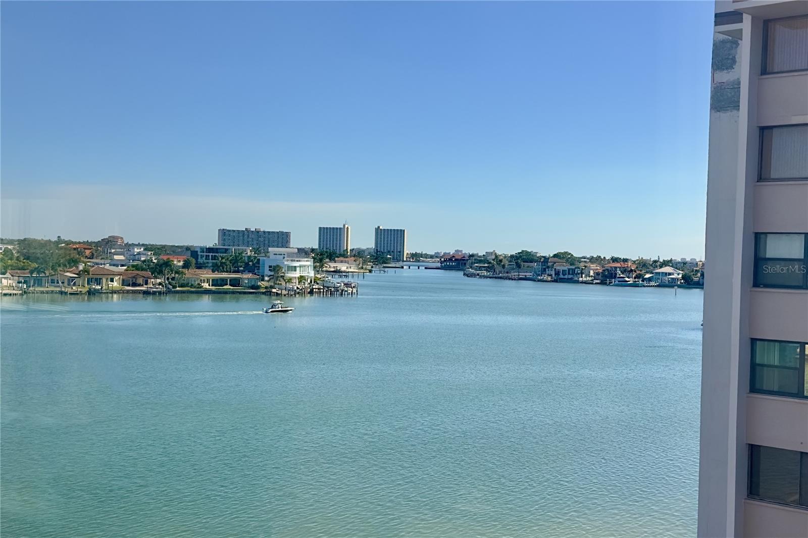 TREASURE ISLAND TENNIS & YACHT CLUB - Residential Lease