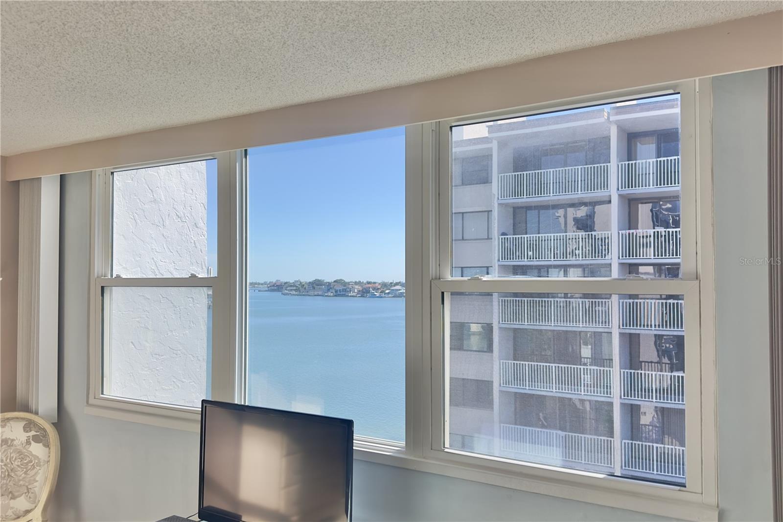 TREASURE ISLAND TENNIS & YACHT CLUB - Residential Lease