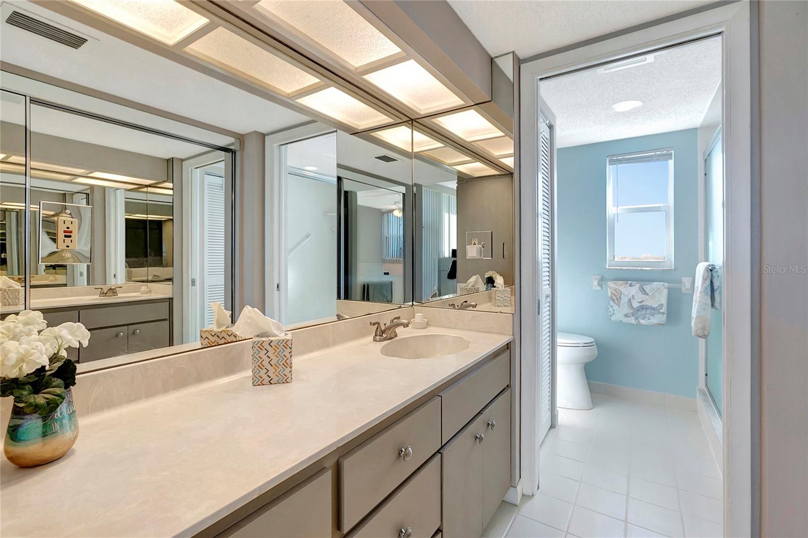 TREASURE ISLAND TENNIS & YACHT CLUB - Residential Lease