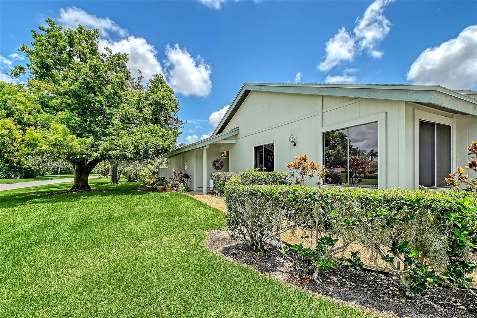 THE HAMMOCKS III - Residential