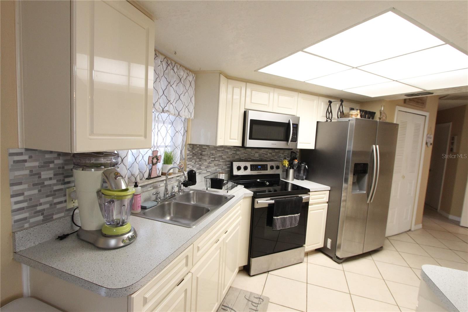 SPRING HILL - Residential