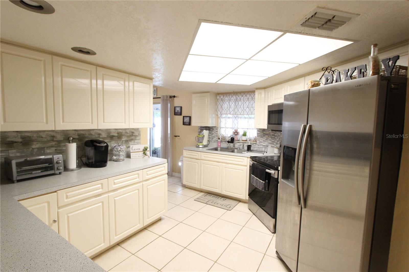 SPRING HILL - Residential