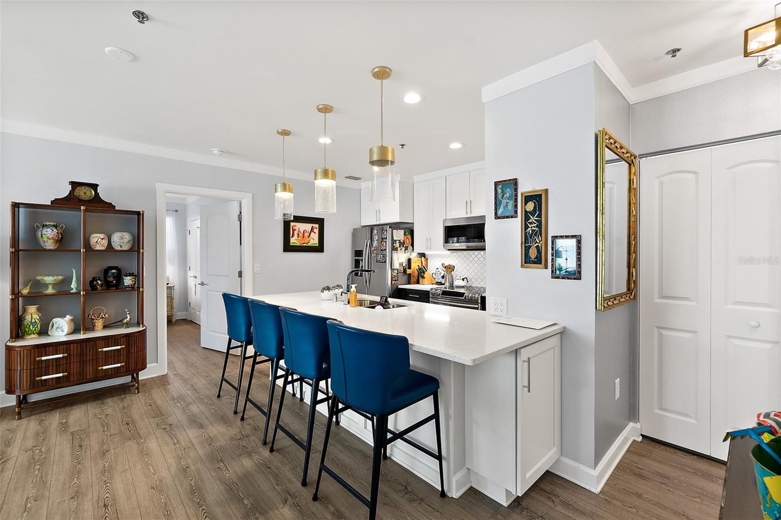 MARINA BAY CONDO PH 1 - Residential