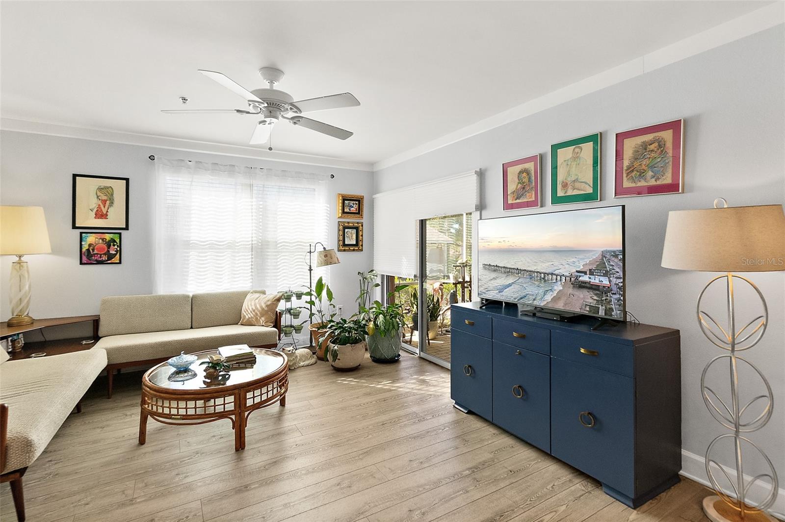 MARINA BAY CONDO PH 1 - Residential