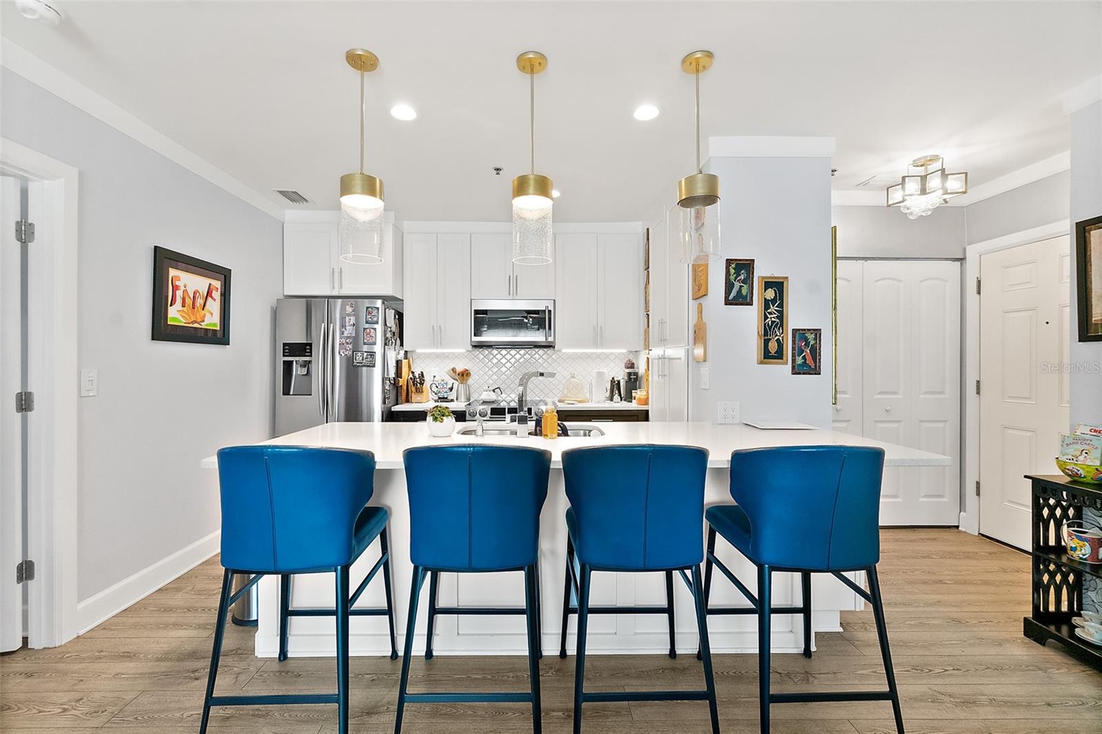 MARINA BAY CONDO PH 1 - Residential