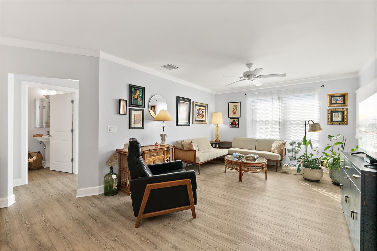 MARINA BAY CONDO PH 1 - Residential