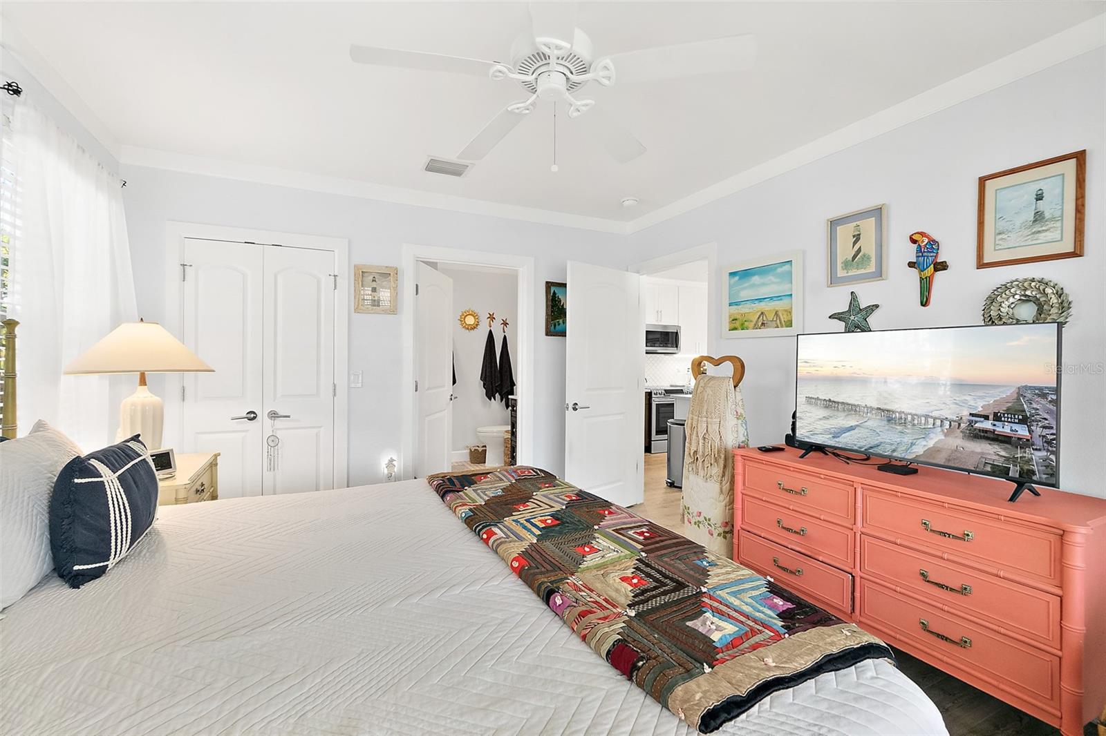 MARINA BAY CONDO PH 1 - Residential