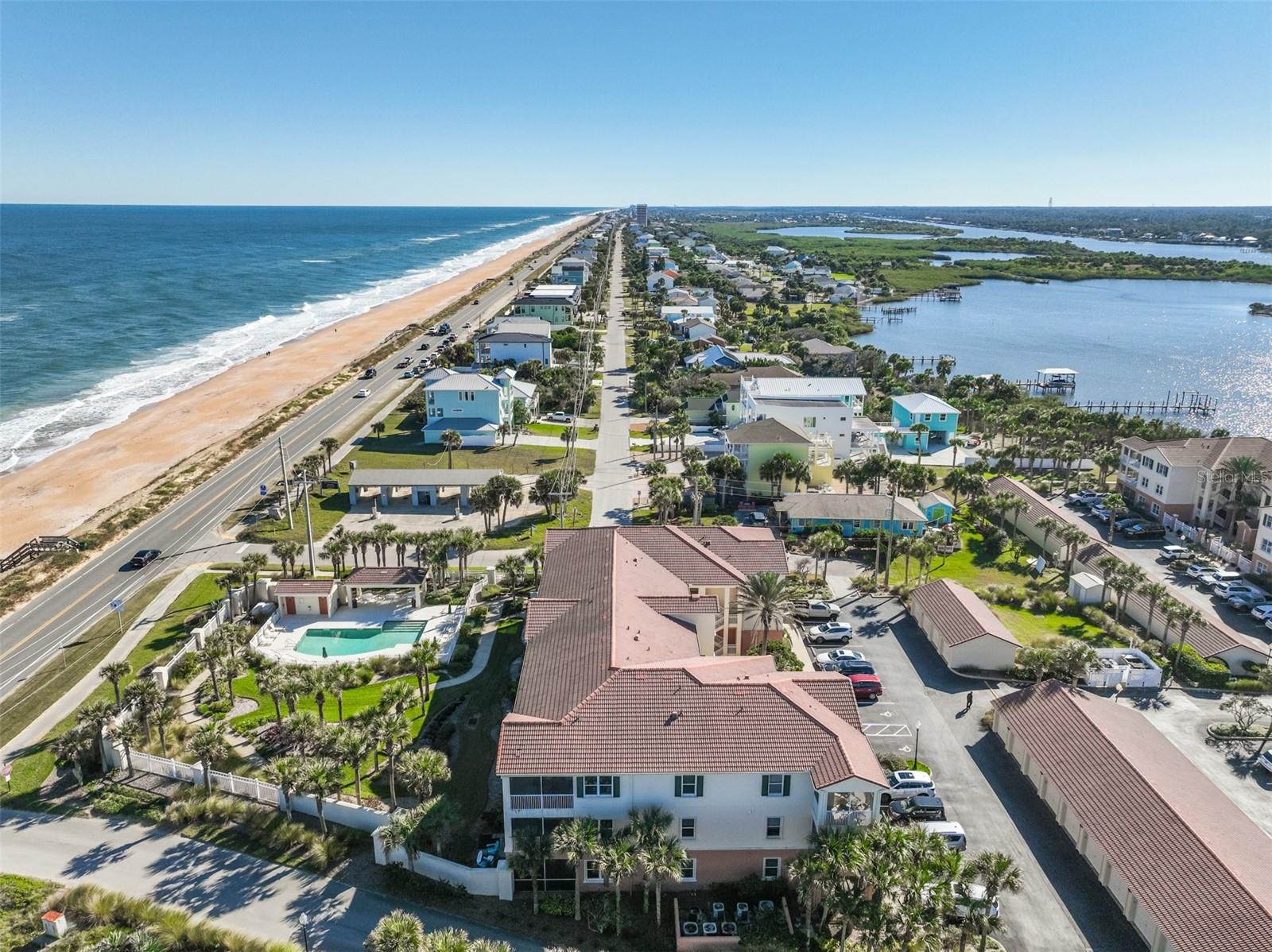 MARINA BAY CONDO PH 1 - Residential