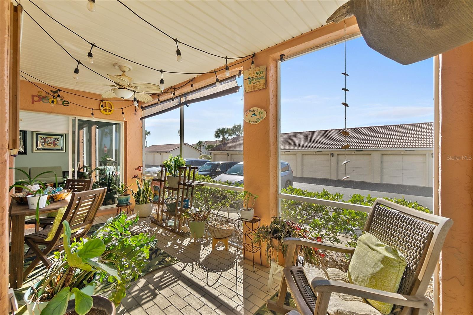 MARINA BAY CONDO PH 1 - Residential