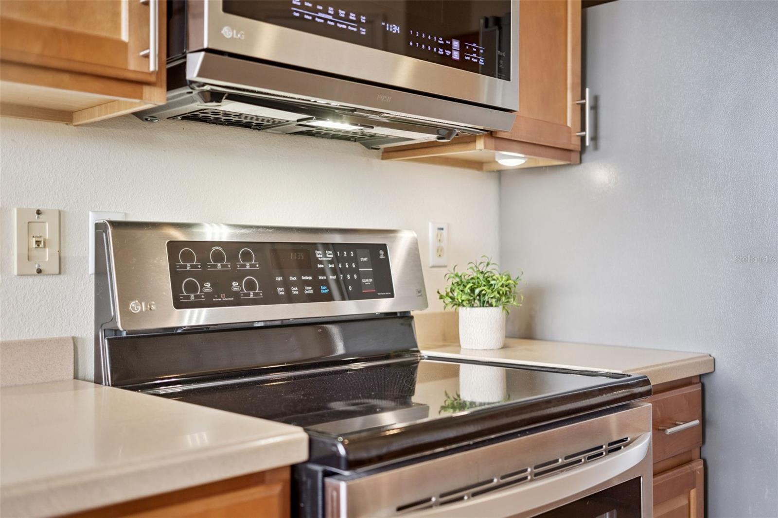 DUNHILL AT ERROL ESTATES - Residential