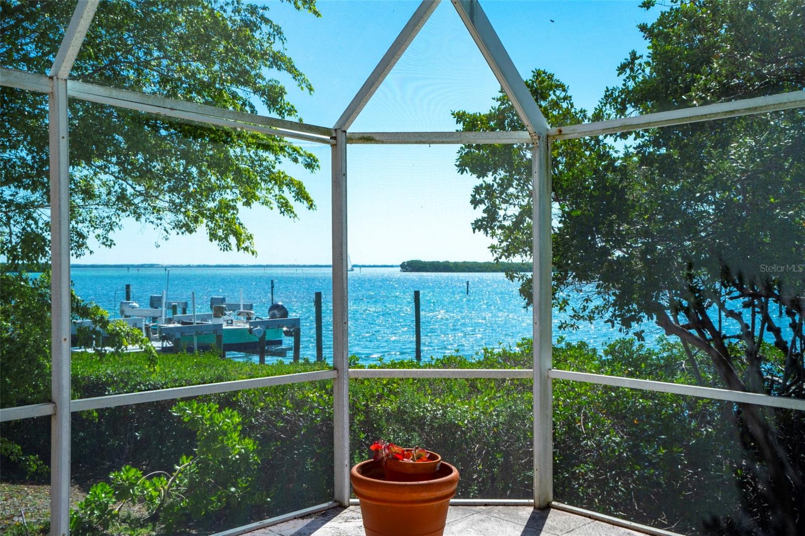 HIDEAWAY BAY SUB - Residential