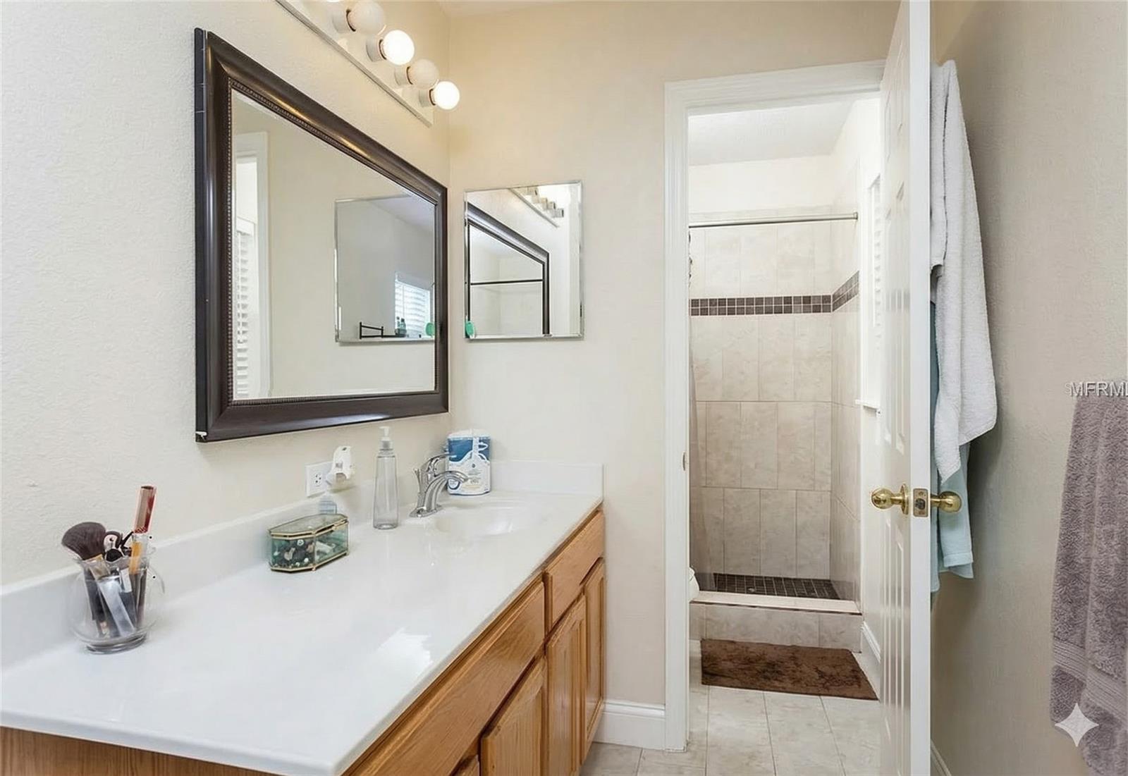 SUNRIDGE VILLAGE EAST - Residential