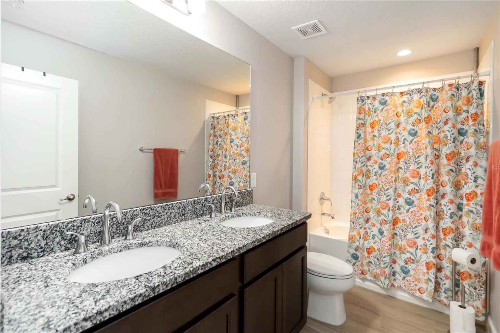 RIVERSIDE OAKS PH 1 - Residential