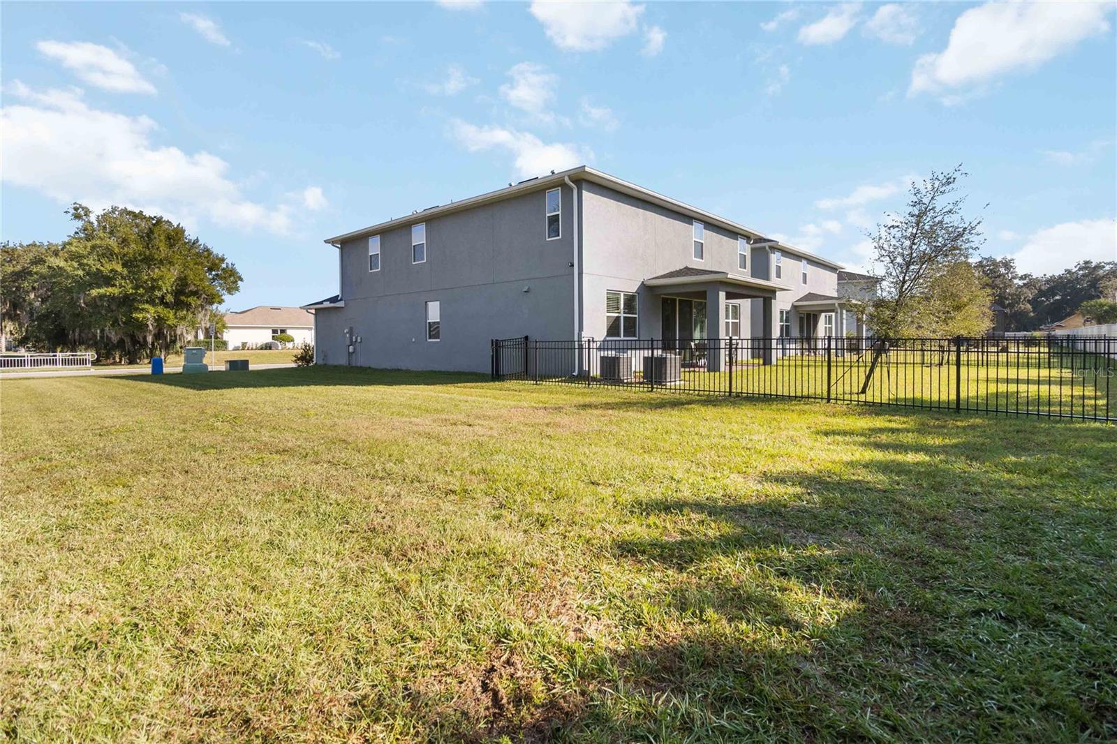 RIVERSIDE OAKS PH 1 - Residential