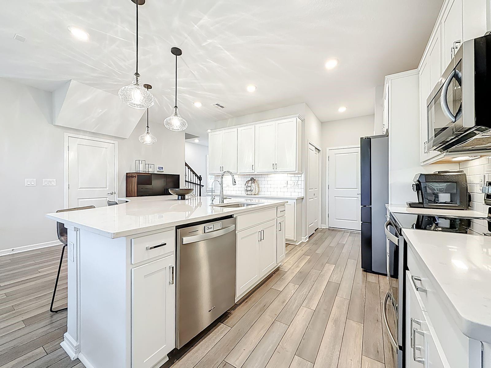 SHORELINE REP - Residential